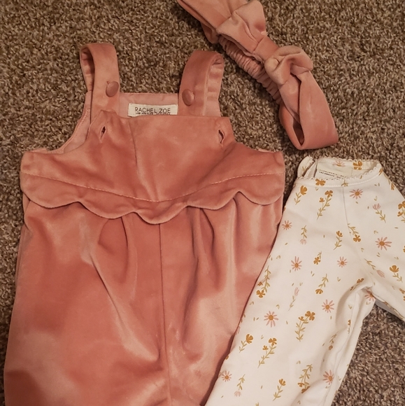 New born- 3 month baby girl clothes - Picture 1 of 9